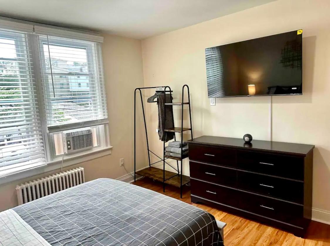 Hotel 8-A Diamond In Yonkers, Ny Esterno foto